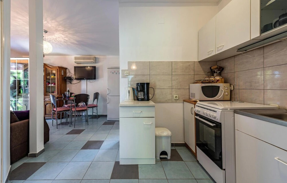 Nice Apartment in Vir With Wifi and 2 Bedrooms