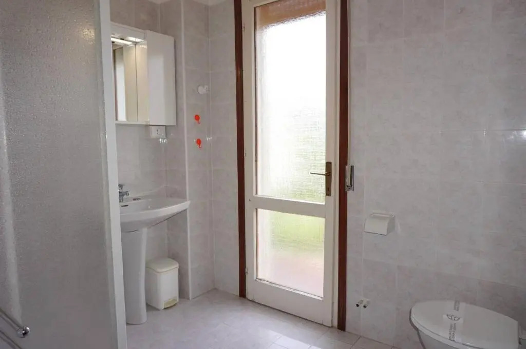 Spacious Villa With Private Garden and Pool