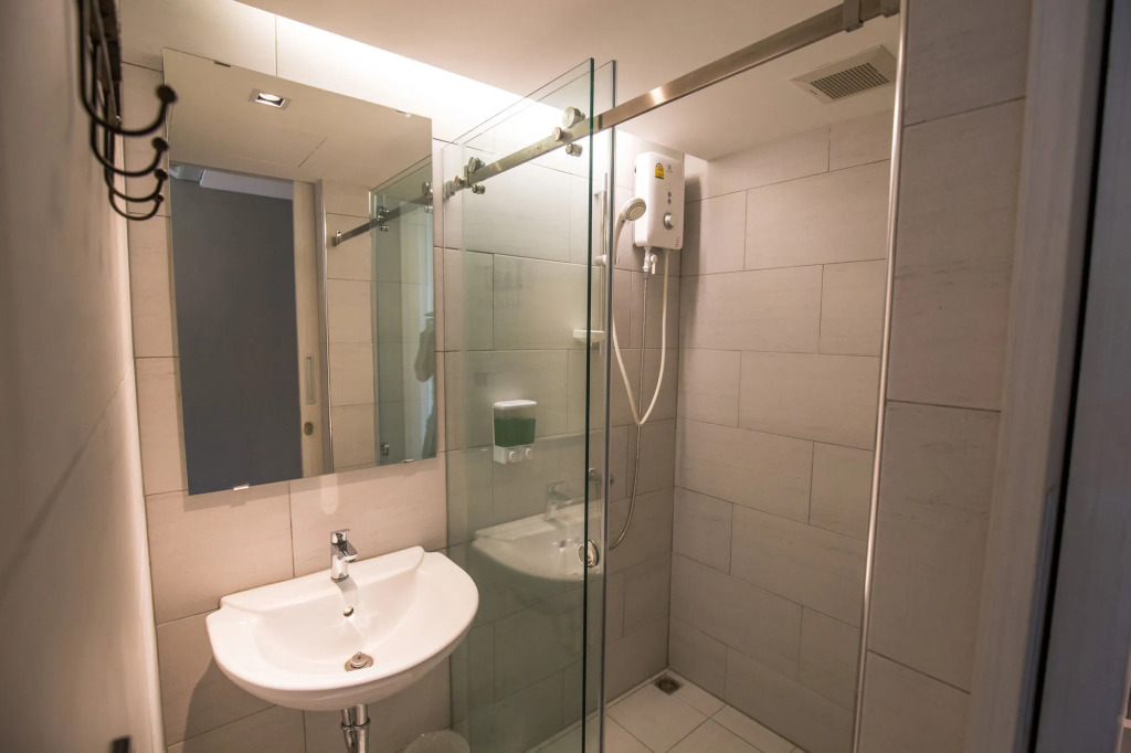 Sleep Box Hotel Sukhumvit 22