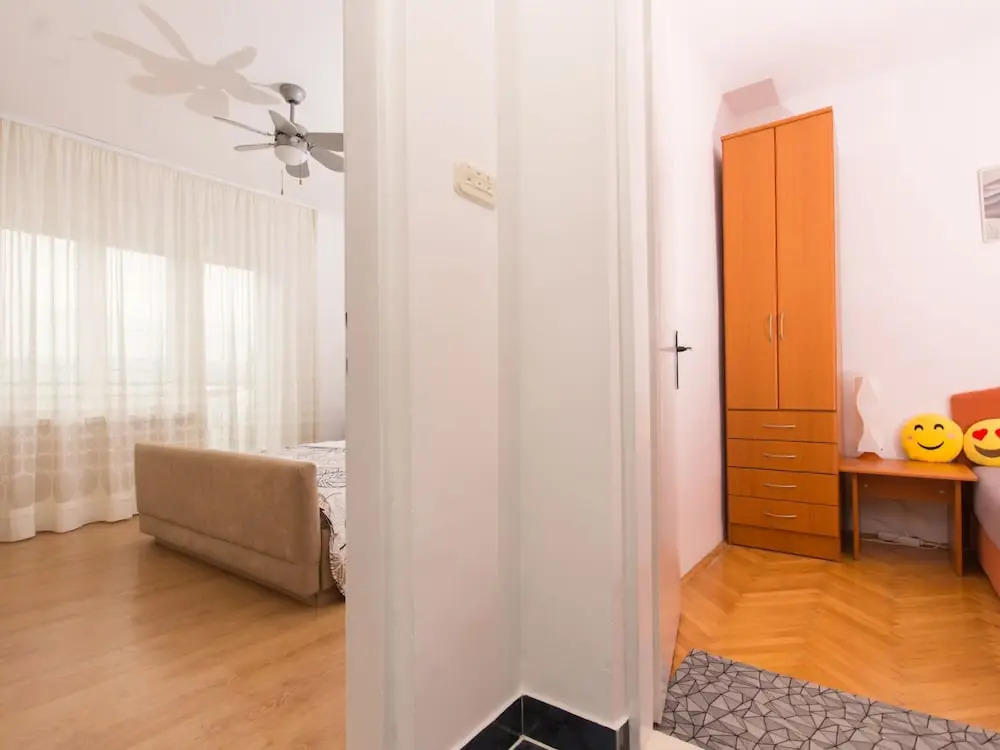 Quaint Holiday Home in Mastrinka With Balcony