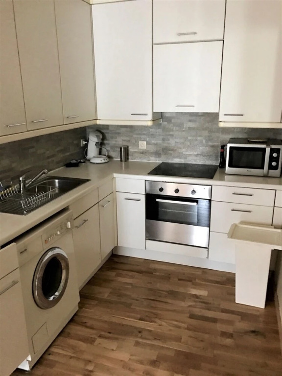 Bright and Modern Apartment With one Bedroom in the City Center of Bru