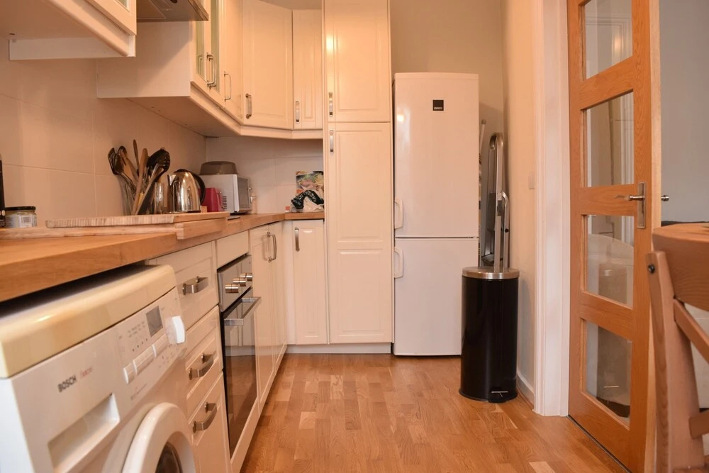 Homely 2 Bedroom Apartment in Earl's Court