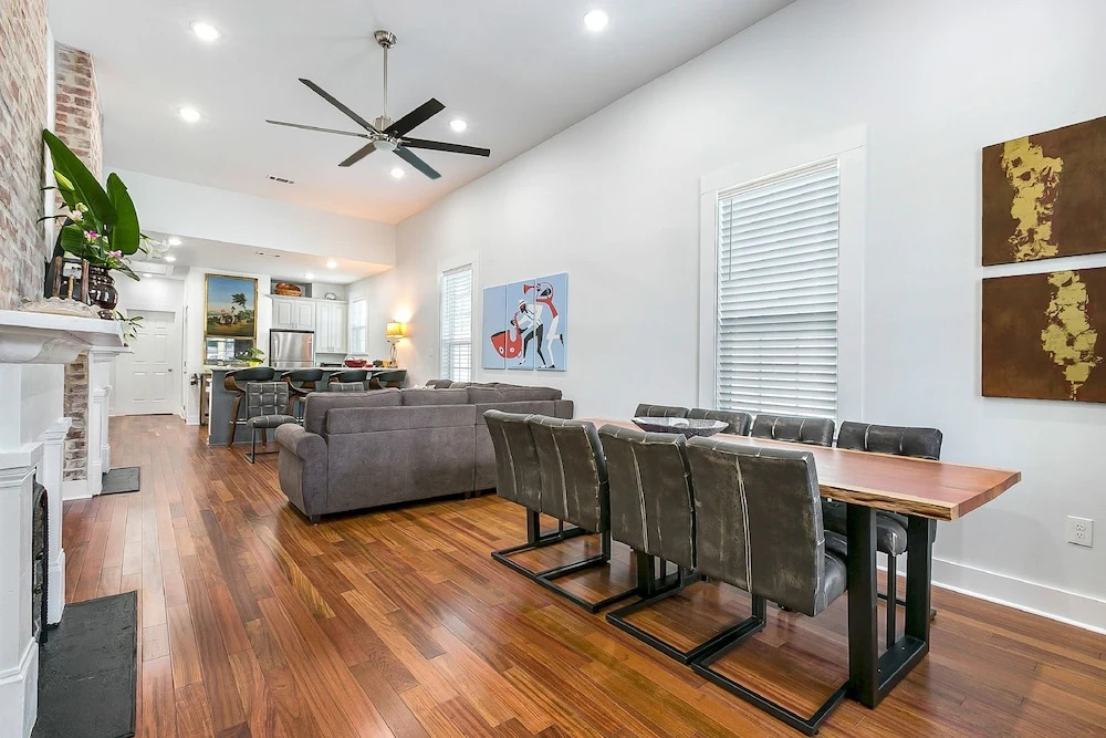 Spacious 5 Bedroom Near Magazine St & Uptown