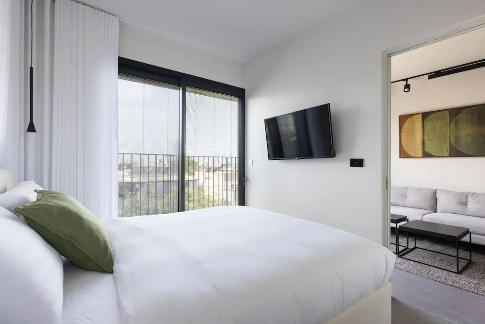 Skyline Serenity by tlv2rent
