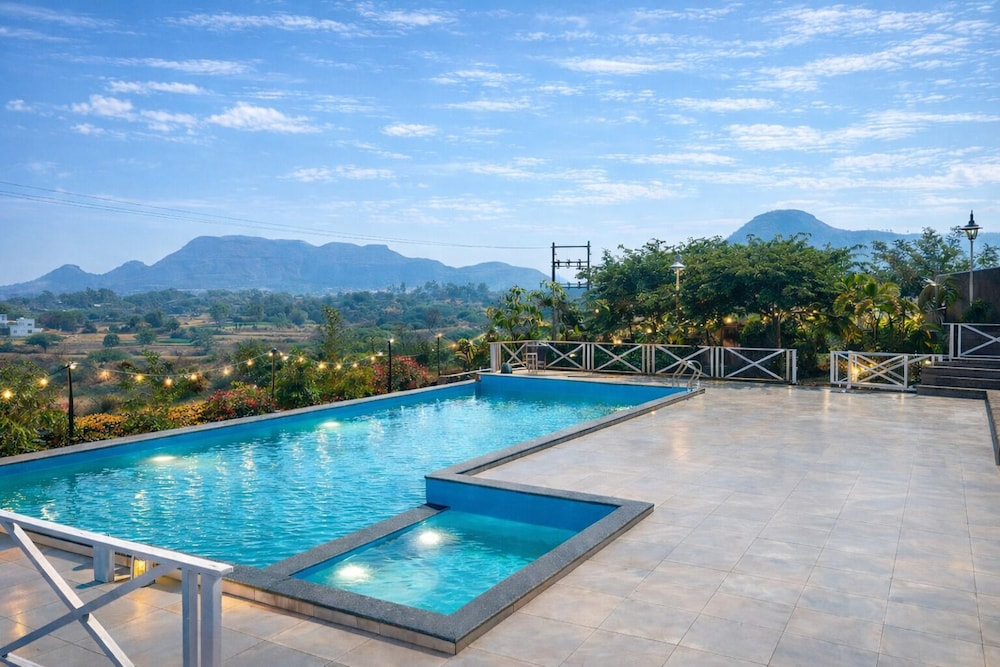 Sierra Vista Resort