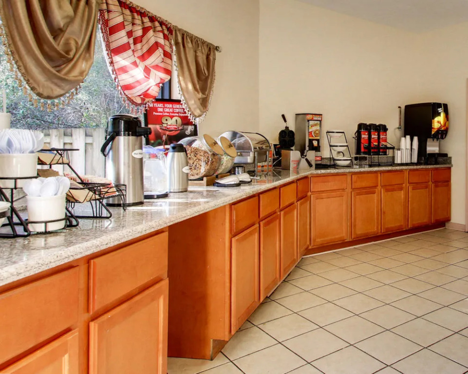 Econo Lodge Biloxi Beach North