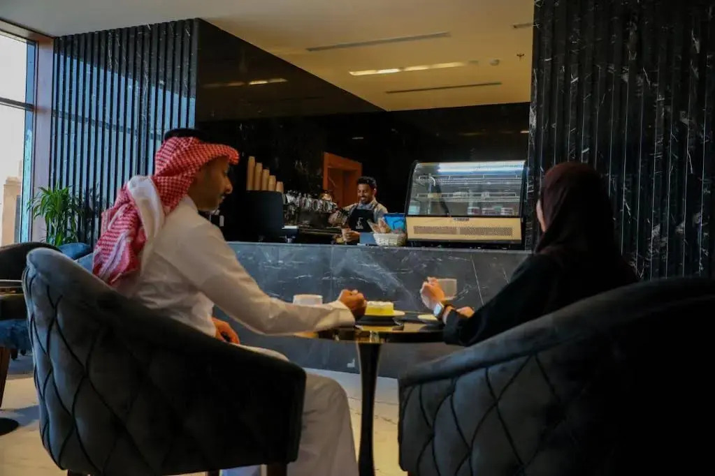 E Hotel