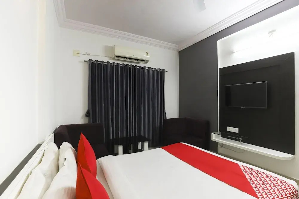 OYO 61424 Hotel Vrindavan