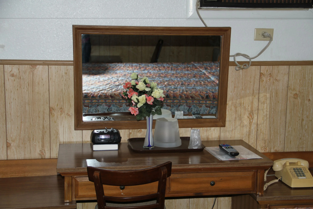 Skyliner Motel