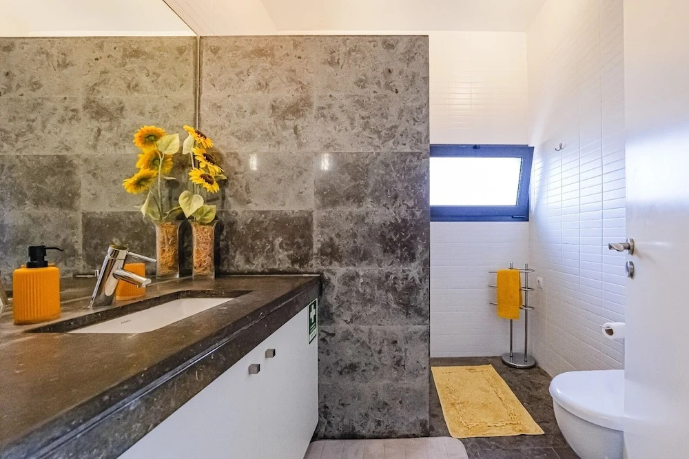 Villa-4bedroom-3bathroom-pool-petfriendly
