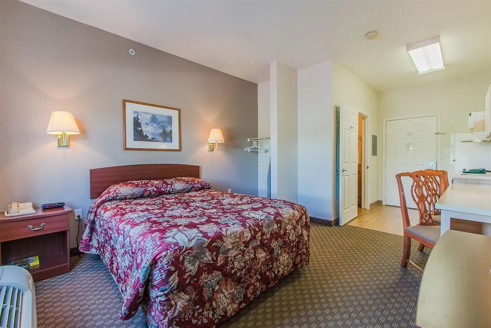 InTown Suites Extended Stay Colorado Springs