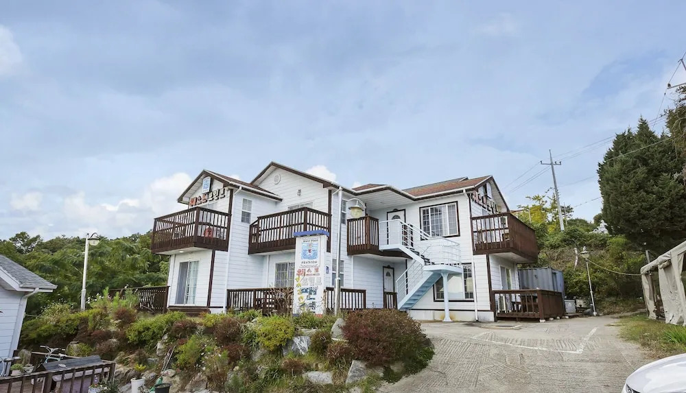 Ganghwado West Point Pension