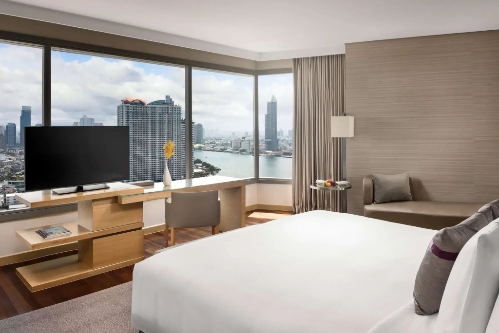 Avani Plus Riverside Bangkok Hotel