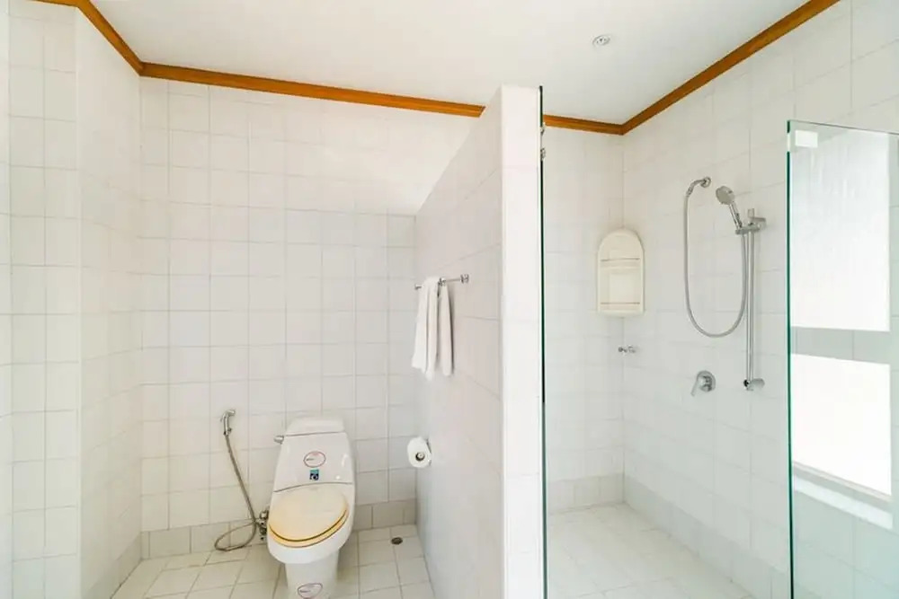 4 BR Villa on Beachfront Resort - TG44