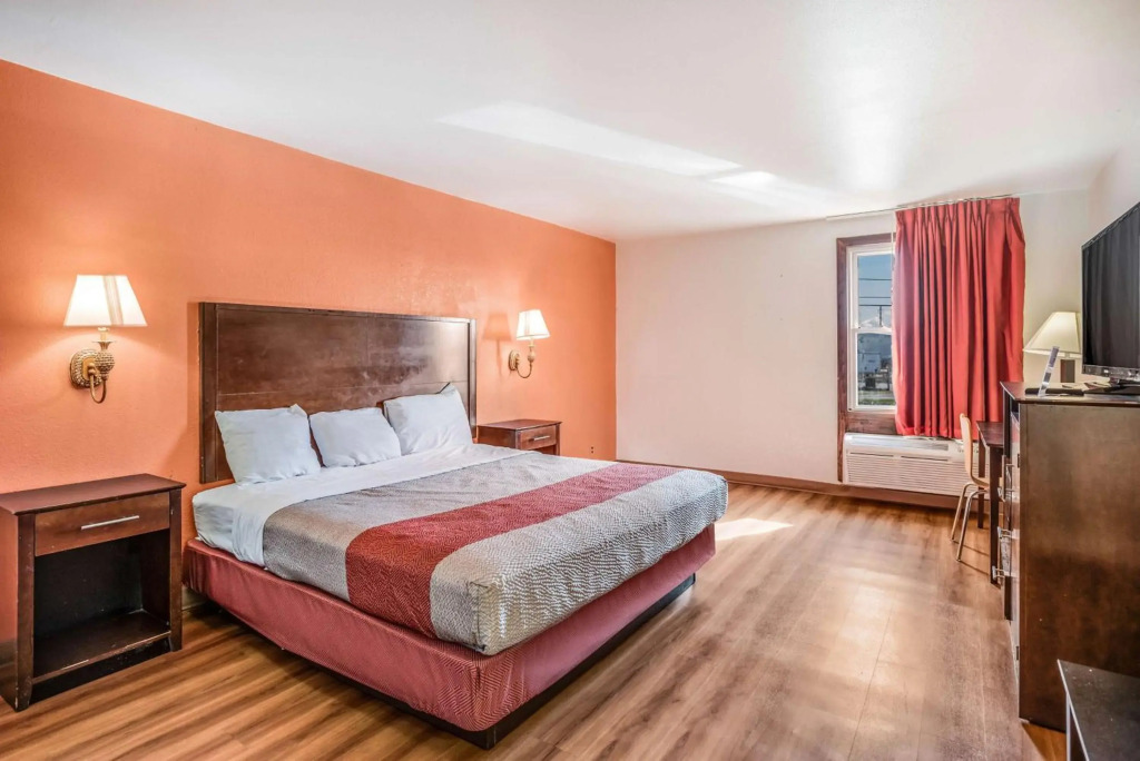 Motel 6-Levittown, PA - Bensalem