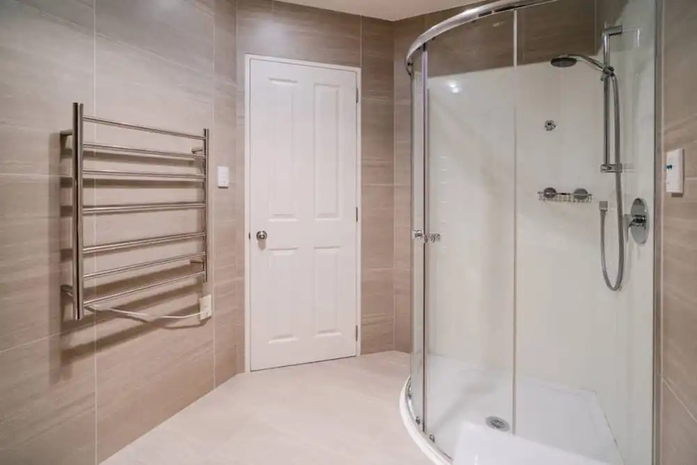 Windsor Park Spacious & Modern 3 bedrooms House