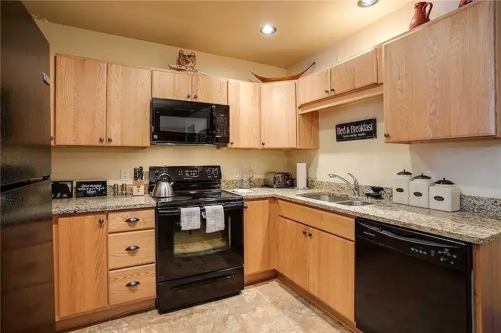 6116 Bear Lodge, Trappeur's Crossing Apartment 2