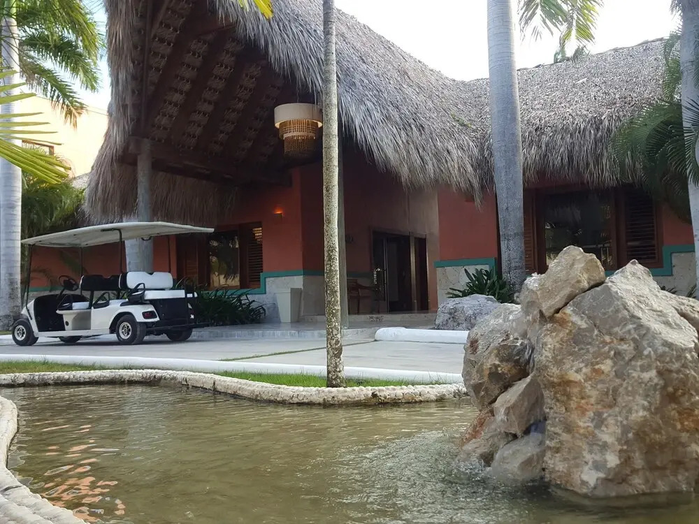 Sunset boutique hotel  All-Suites