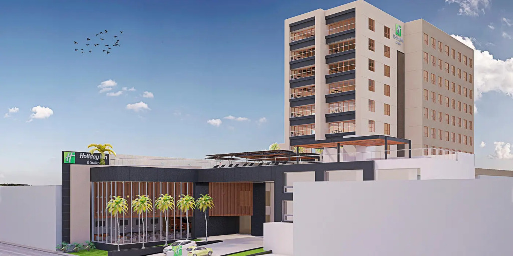 Holiday Inn & Suites Puerto Vallarta Marina & Golf
