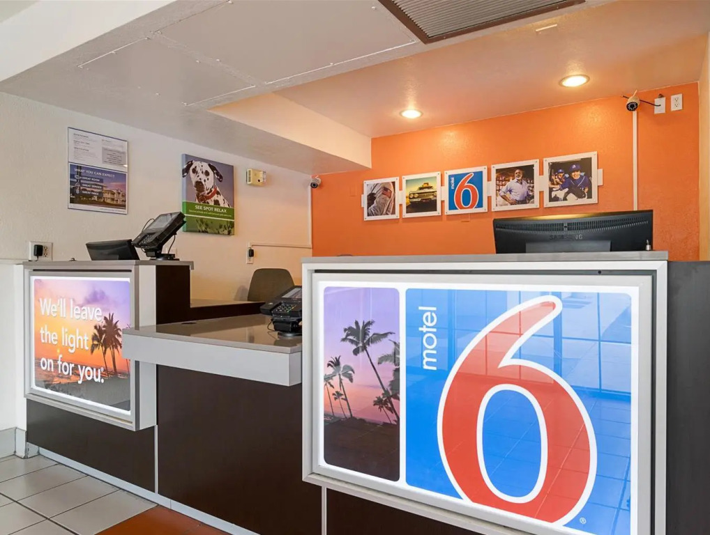 Motel 6 -Carpinteria, CA - Santa Barbara - South