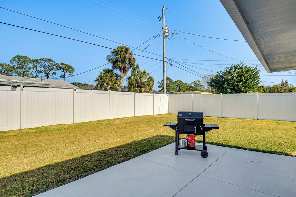 5 Mi to Ocean! Family-friendly Daytona Beach Home