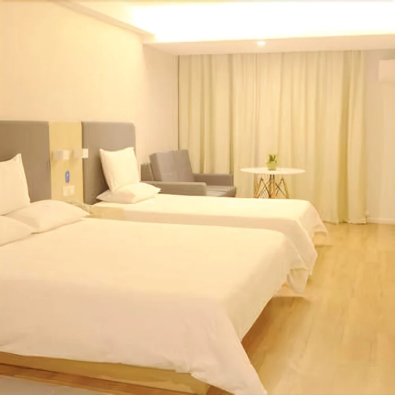 Ruiyun Hotel (Guangzhou Huadu Shiling Leather City)