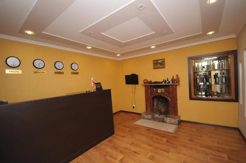 7 Rooms