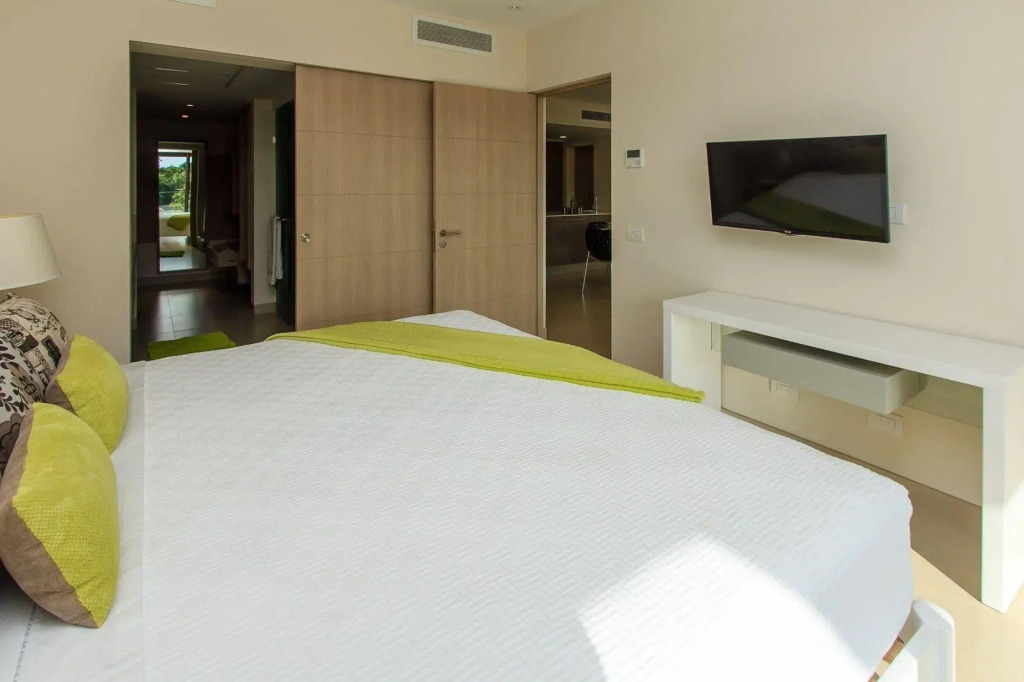 Golfers Paradise at Nick Price Residences