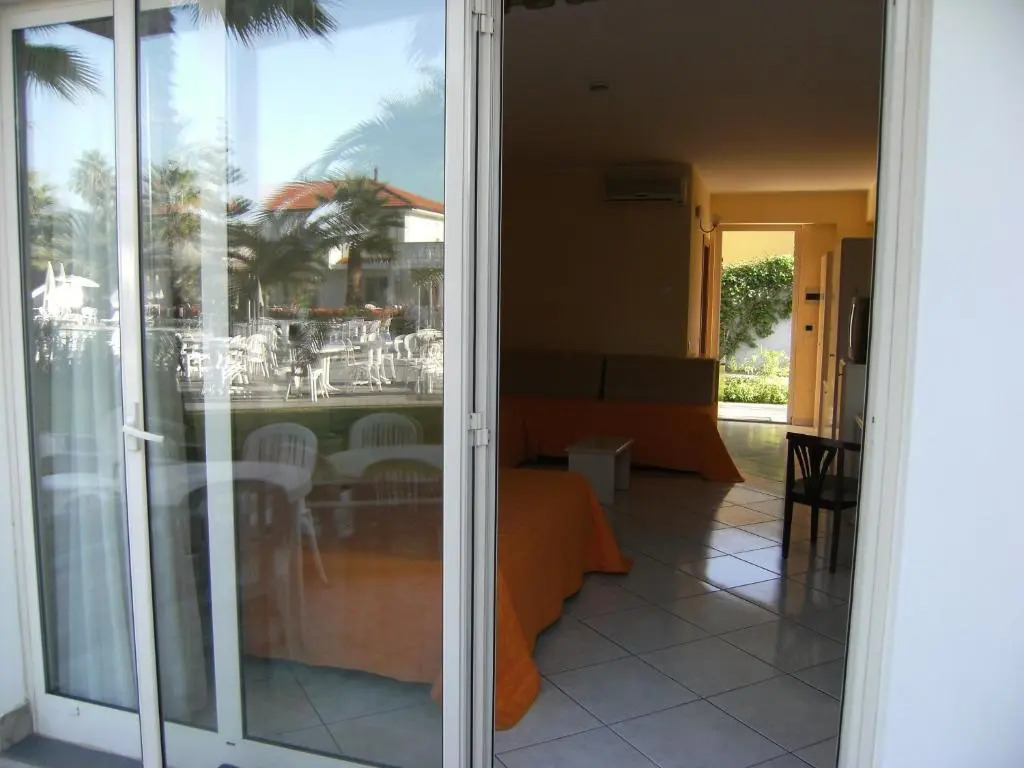 Kings House Hotel Resort