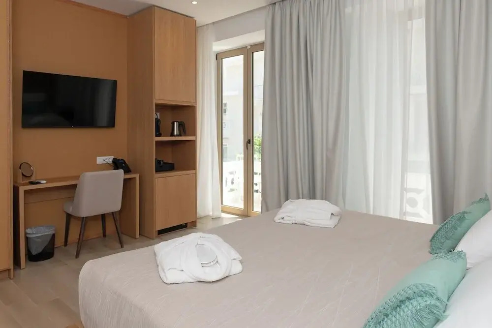 The 12th City Hotel
