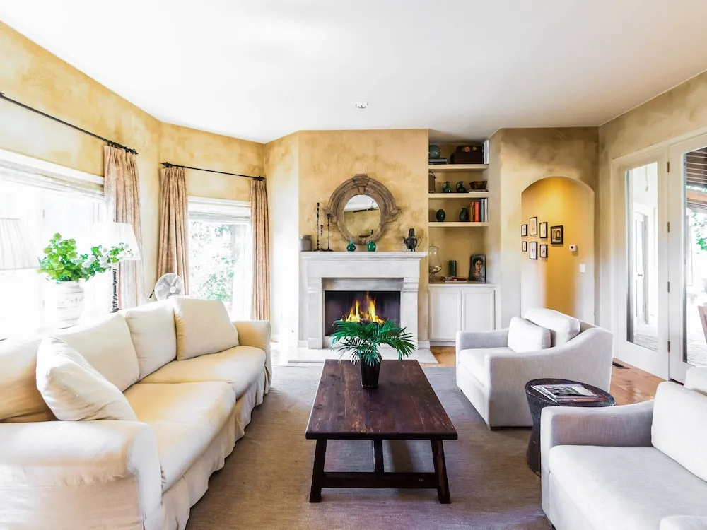 Gracious Living, Pool, and Privacy in Wine Country, Sonoma by RedAwnin