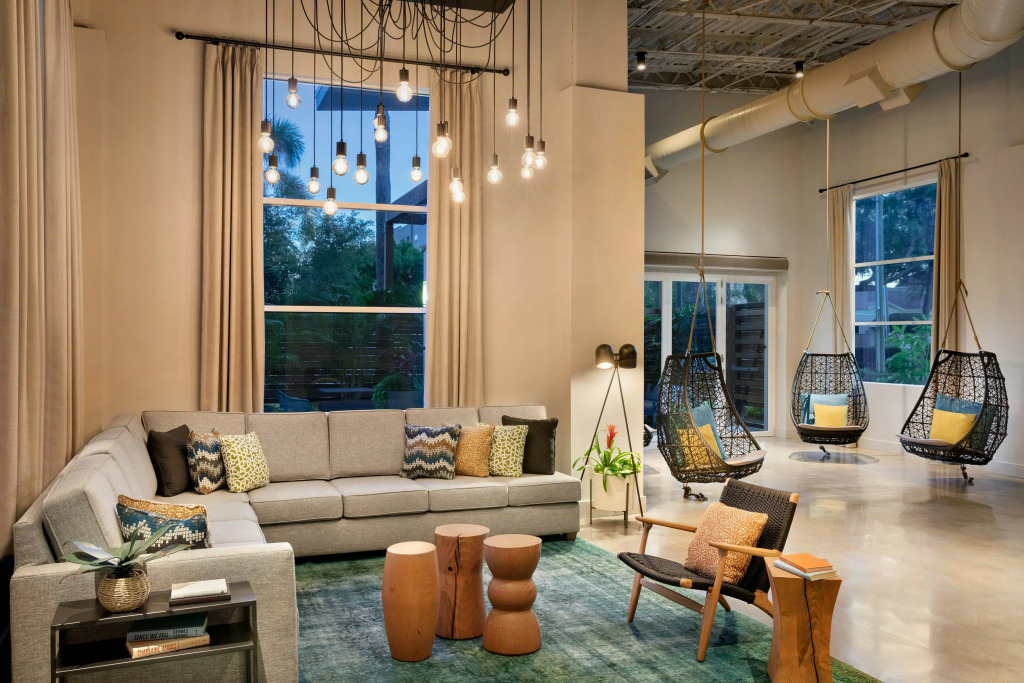 Hotel Alba Tampa, Tapestry Collection By Hilton