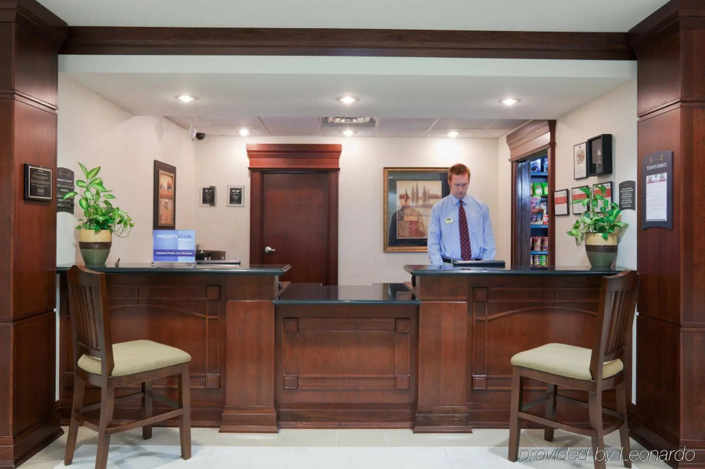 Staybridge Suites Oakville Burlington by IHG