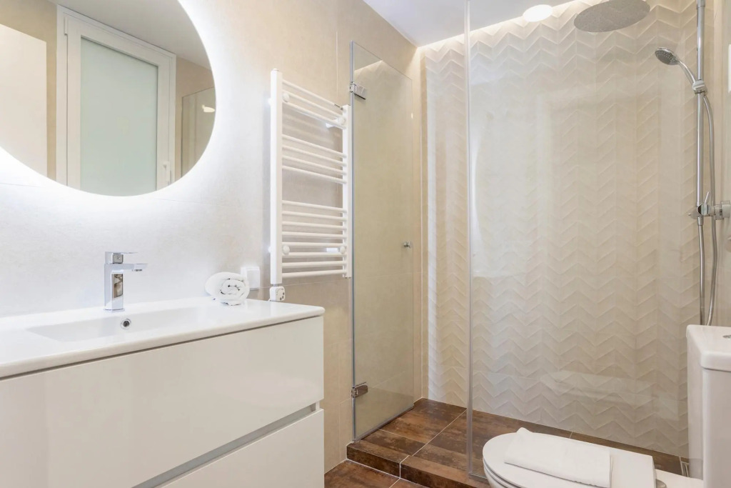 Spectacular 3BD Apartment in Santa Cruz Neighborhood Aire I