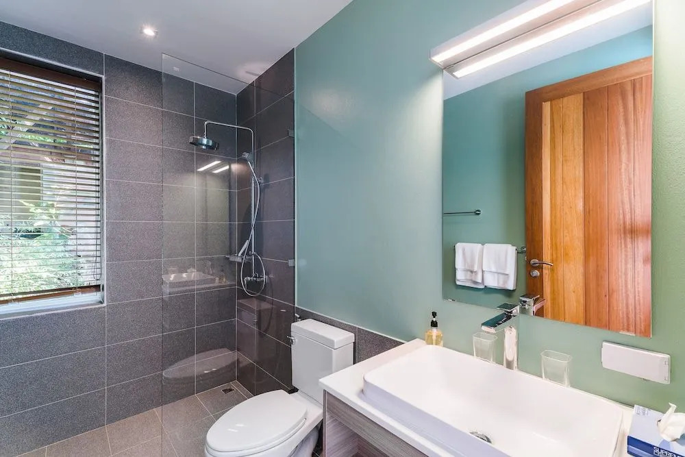 HSH V1 - 4 Bed sea view - Bang Por