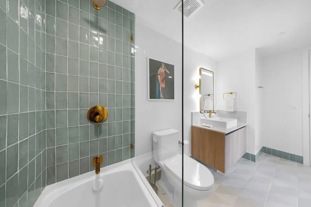 Upscale 1-BD Condo with Stunning Views