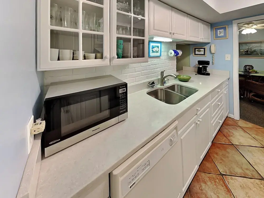 Jacksonville Beach Costa Verde 2319-102 by Distinctive Beach Rentals