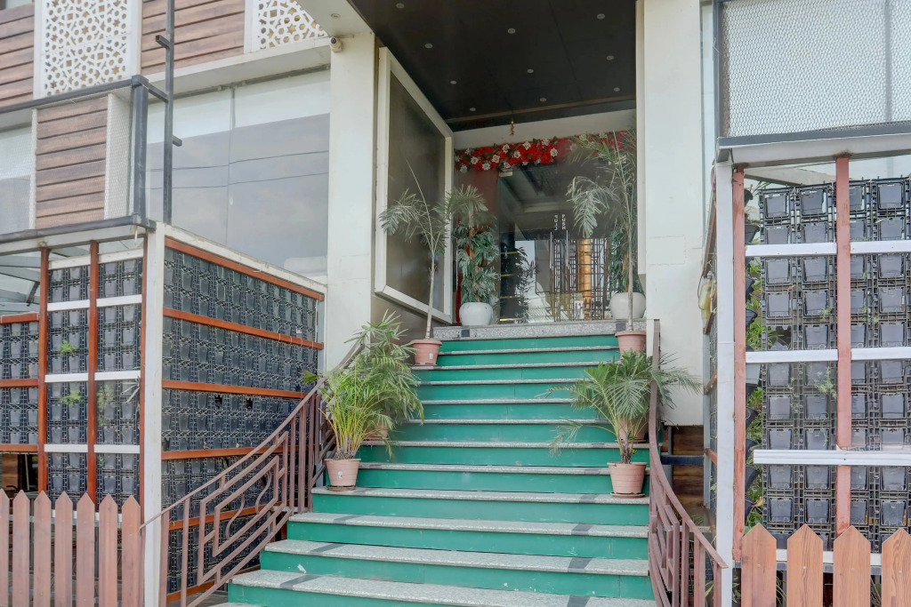 Townhouse Oak Amity University Patna