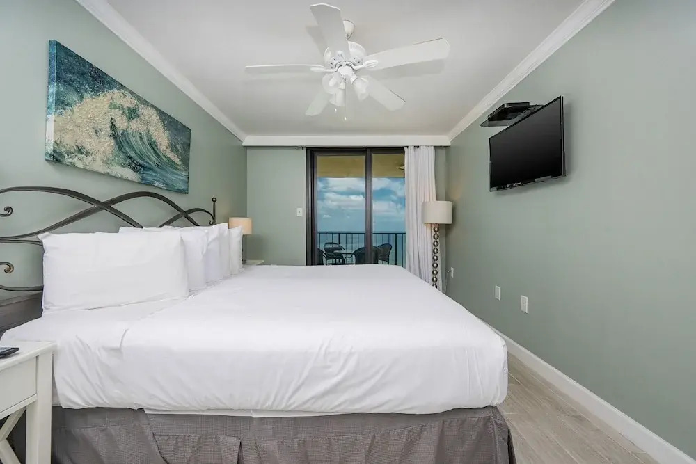 Phoenix Iii 3108 2 Bedroom Condo
