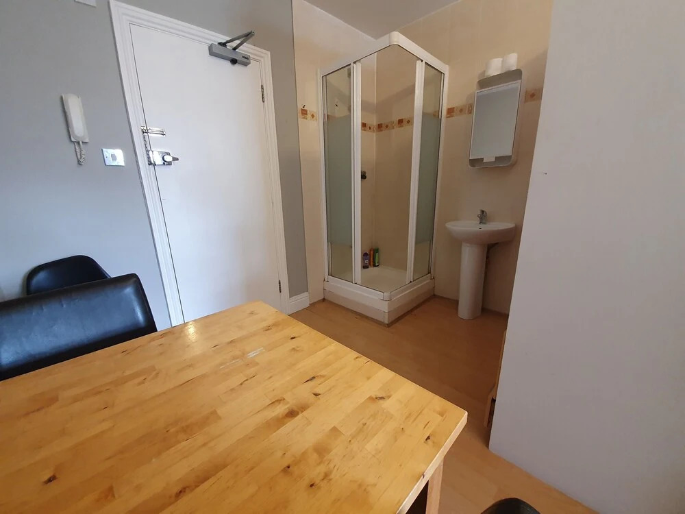Studio Apartment in South Kensington 15