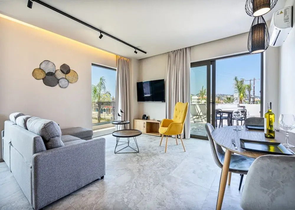 Pathos SeaSide Suites