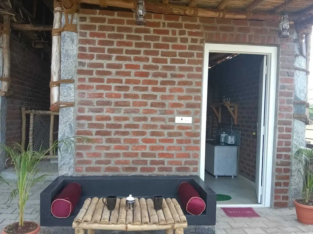 Huts Life Home Stay
