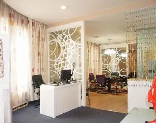 Xianning Yiju Holiday Hotel