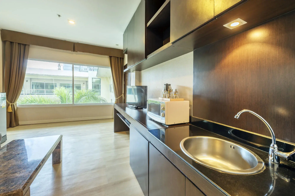 Qiu Hotel Sukhumvit - BTS On Nut Station
