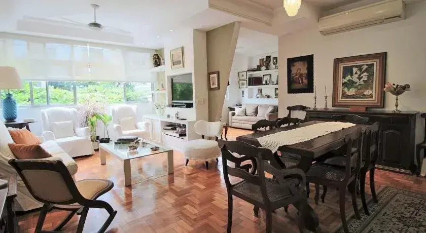 Leblon House Cupertino perto da praia portaria 24 h garagem ar condicionado e lava seca roupas