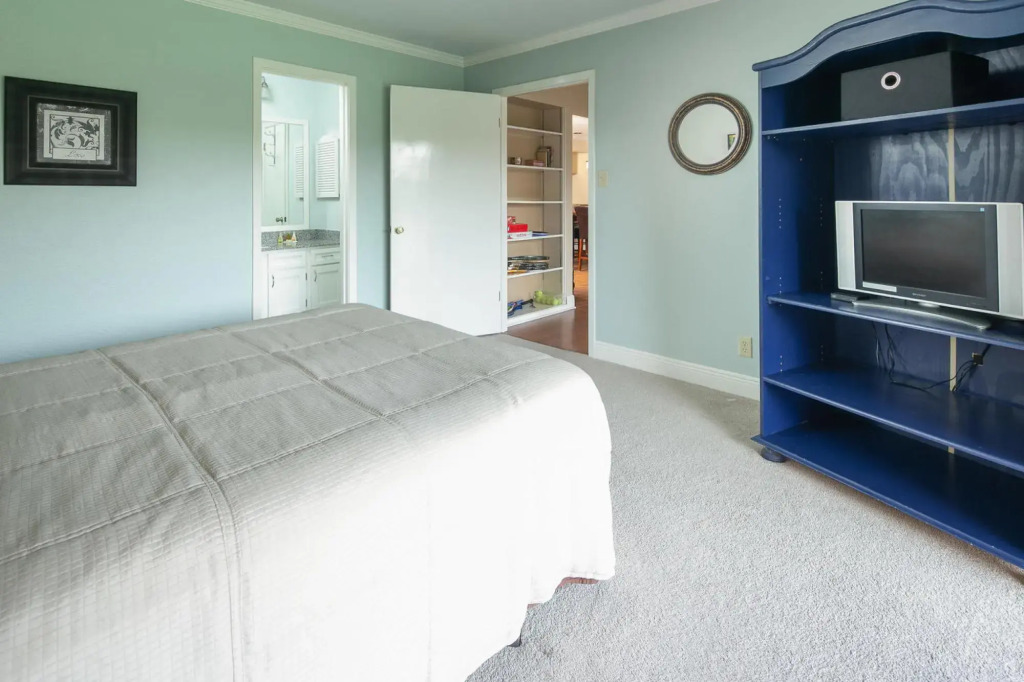 Hill Country Hideaway TBM 208