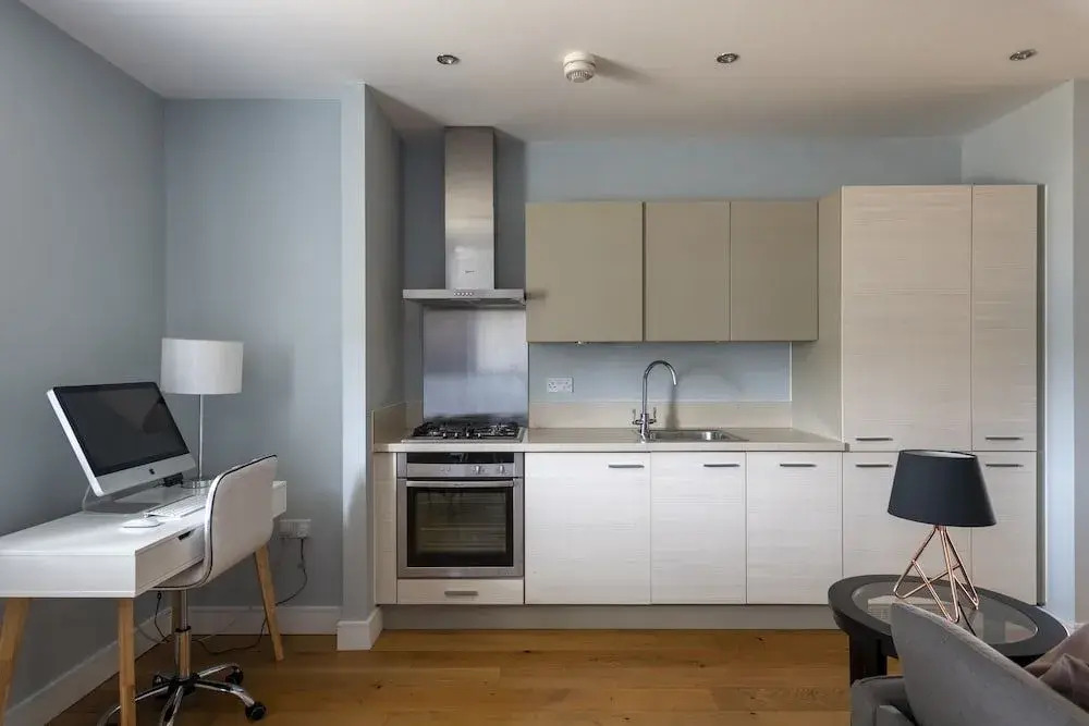 Luxurious Private One Bedroom Apartment