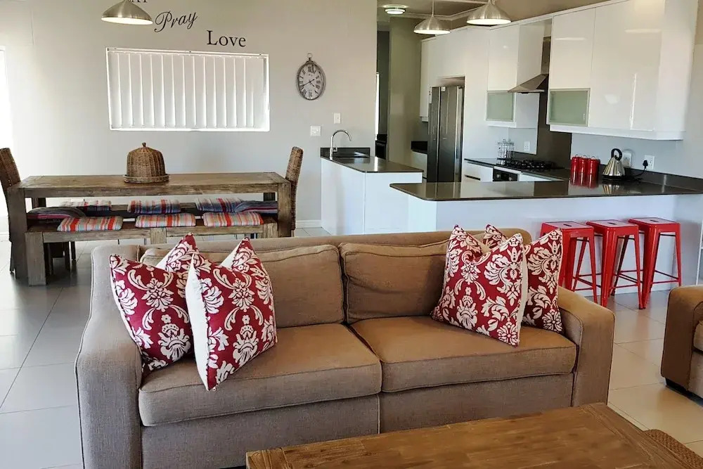 8 Aquila Covo Self catering
