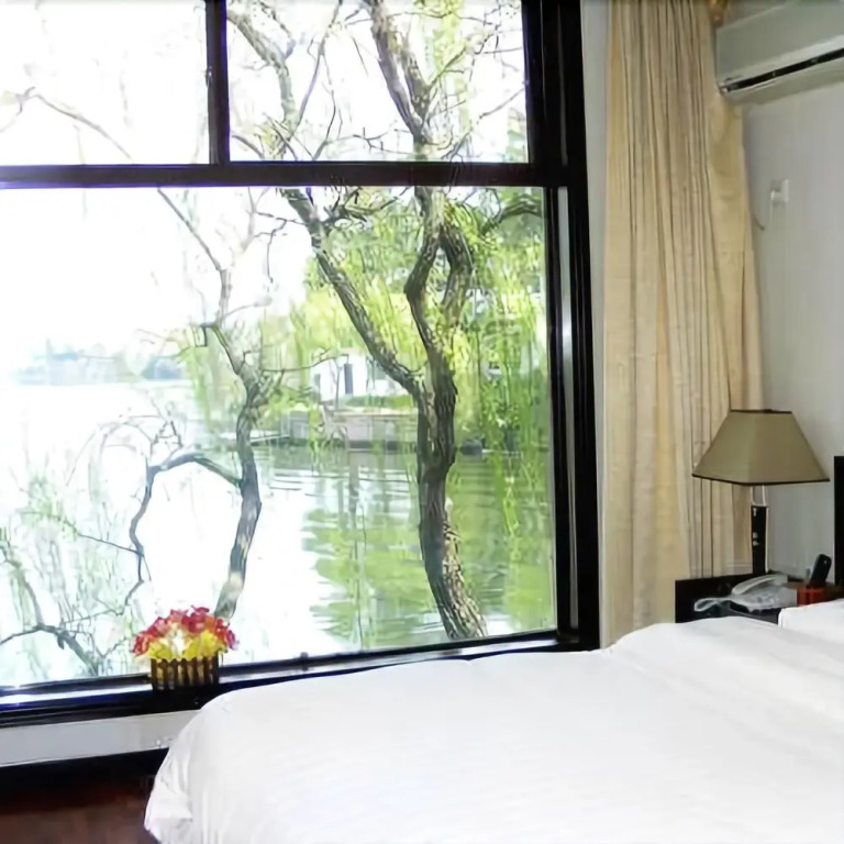 Huadao Holiday Hotel