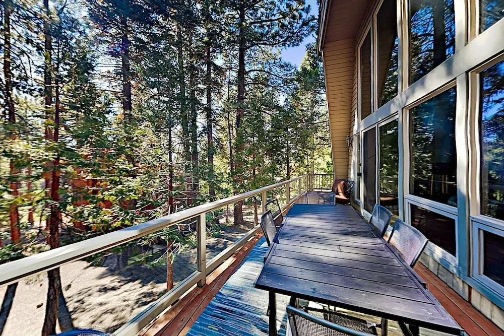 New Listing! Amazing Lake Getaway, Near Slopes 5 Bedroom Home